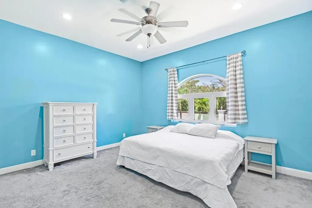 Love Beach Estate — 19