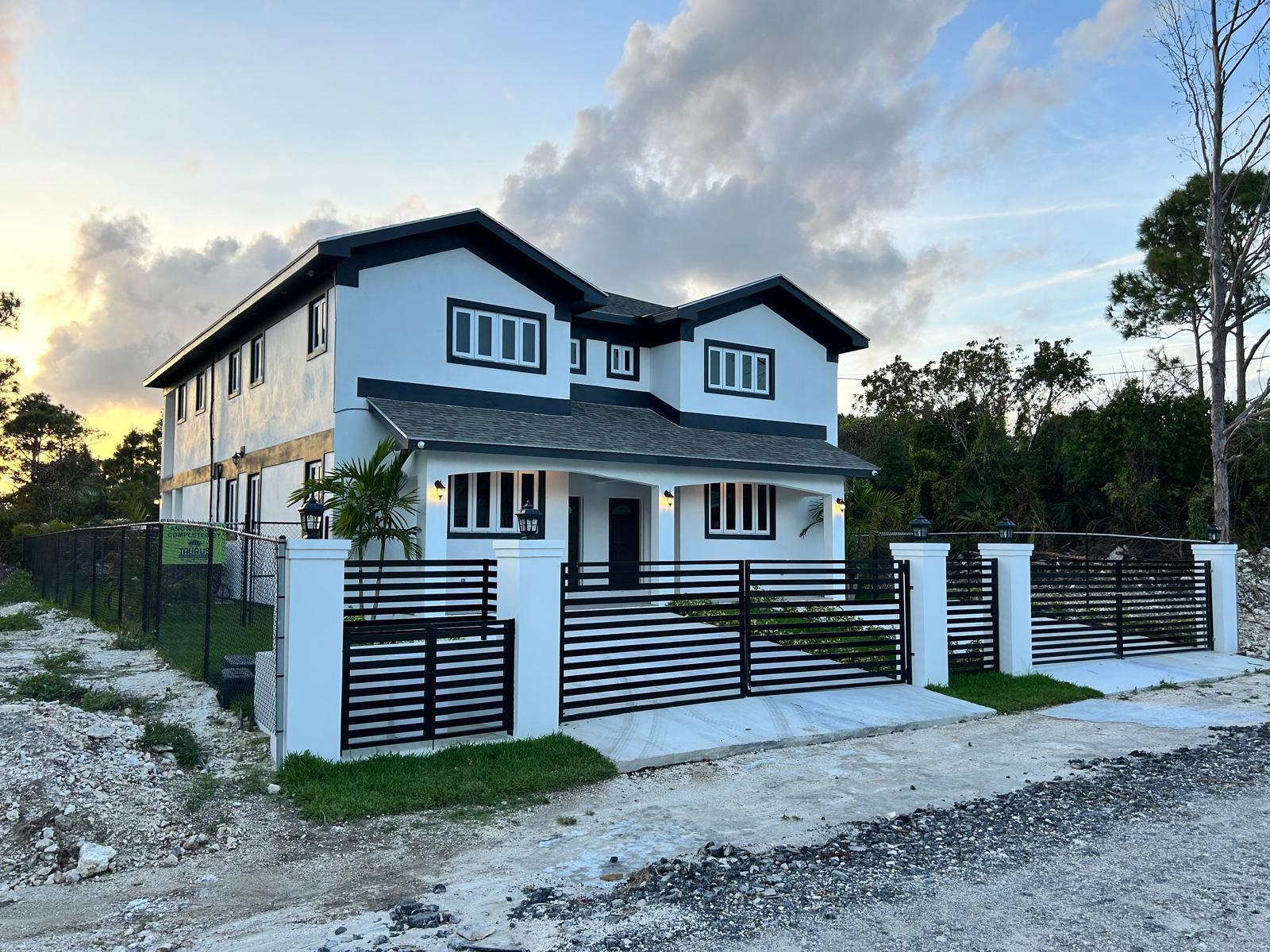 LeVille Town Home - Image 1